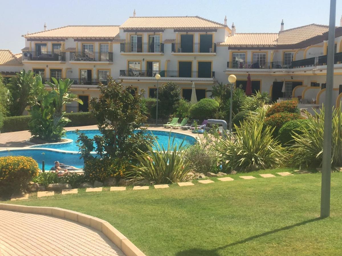 Appartement Alegria à Guia  Extérieur photo
